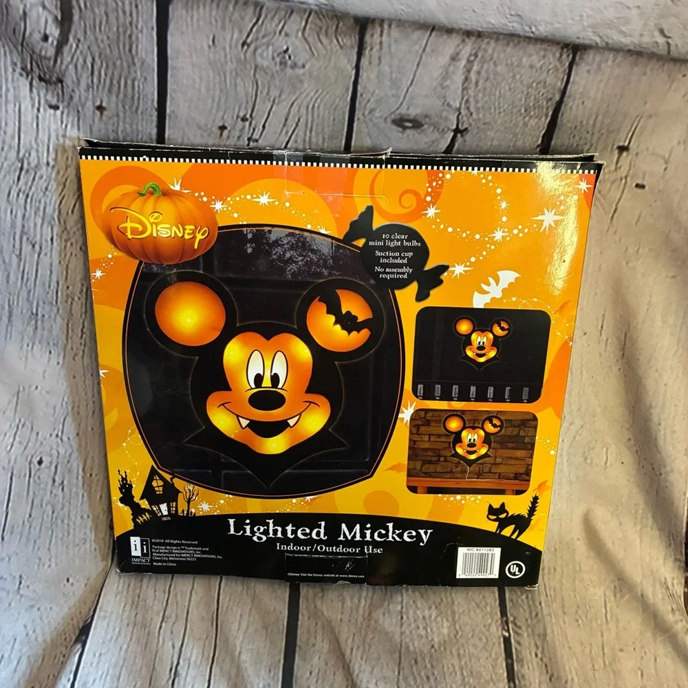 Disney Lighted Vampire Mickey Mouse Window Halloween Seasonal‎ Indoor Decor 12”